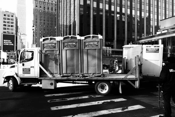 Portable Toilet Options We Offer in Fort Myers Shores, FL